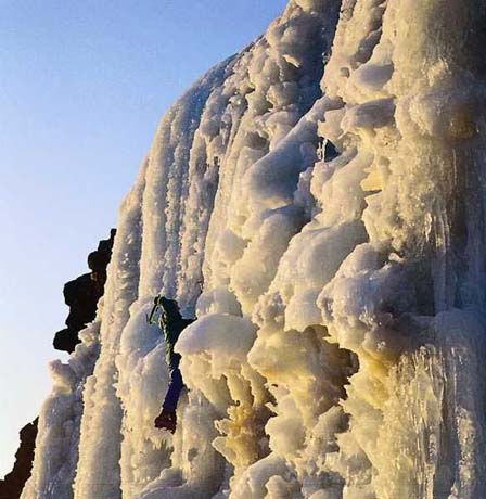 Iceclimbing-01